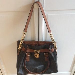 Michael Kors chain linked shoulder bag